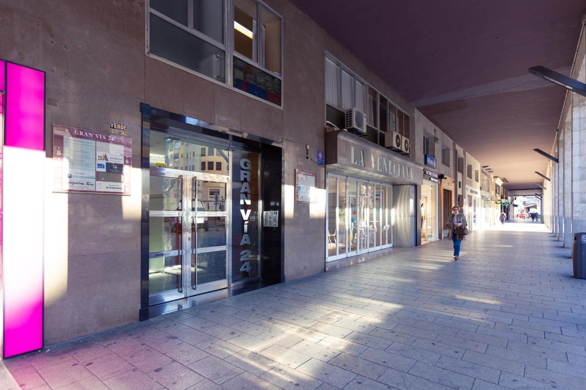Guardavinas24 Apartment Logrono Luaran gambar
